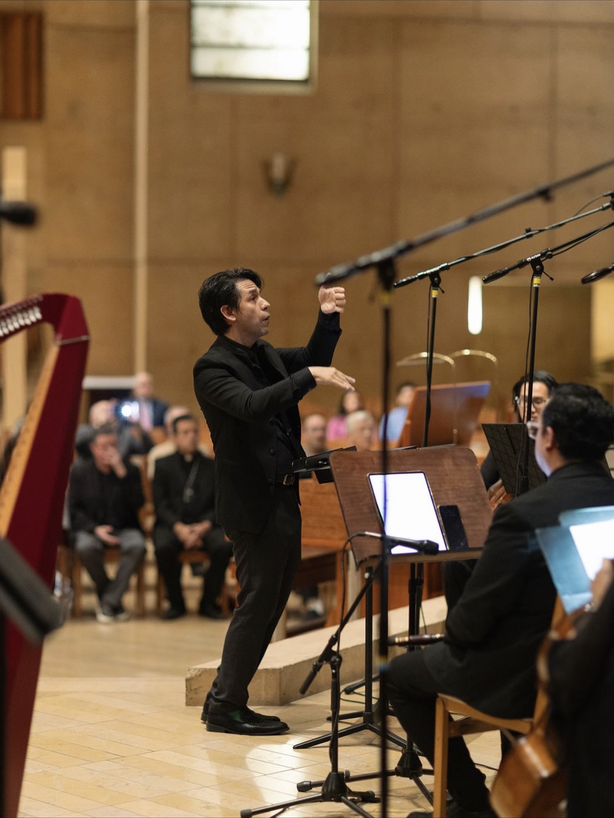 Adán Fernández conducting at the Cathedral of Our Lady of the Angels